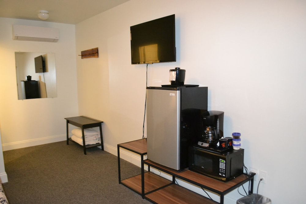 Comfort Room, 1 King Bed, Non Smoking (7) photo 3
