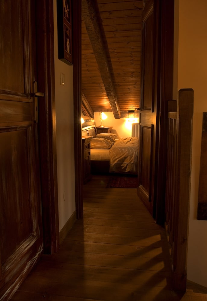 Superior Apartment (Split level)