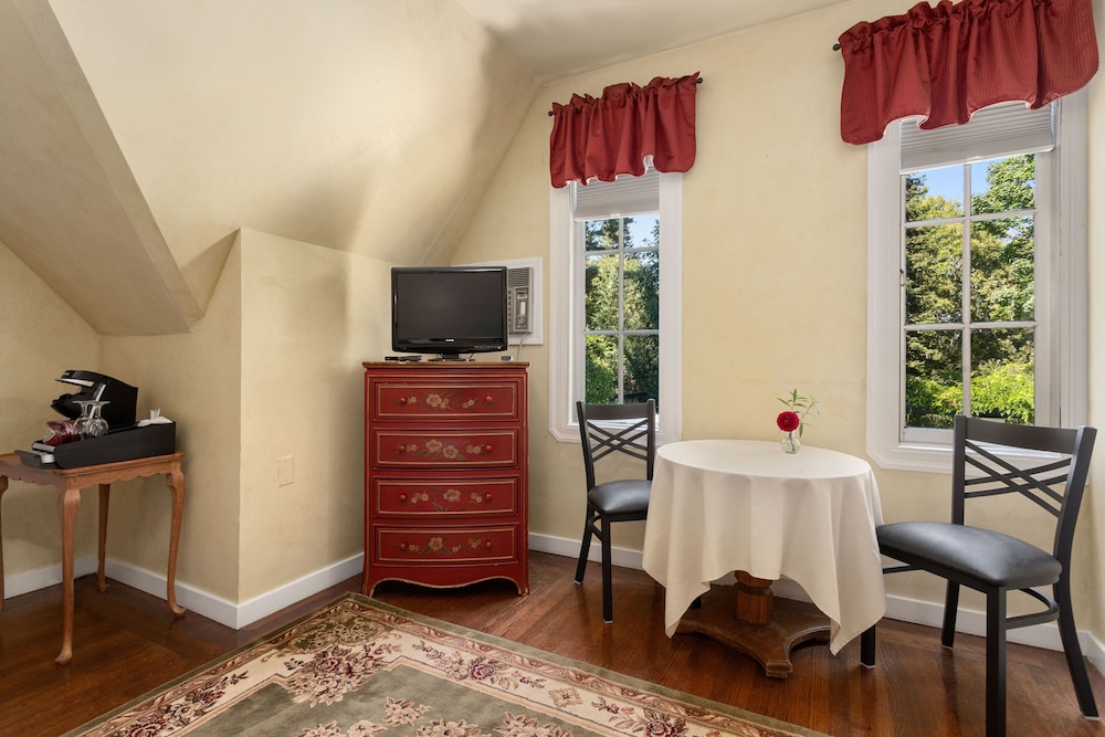 Room (Lower Champagne) - Photo 2