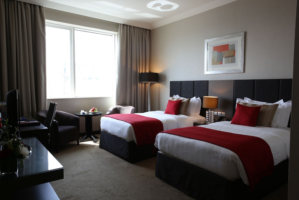 Deluxe Room, 2 Twin Beds, Smoking photo 3
