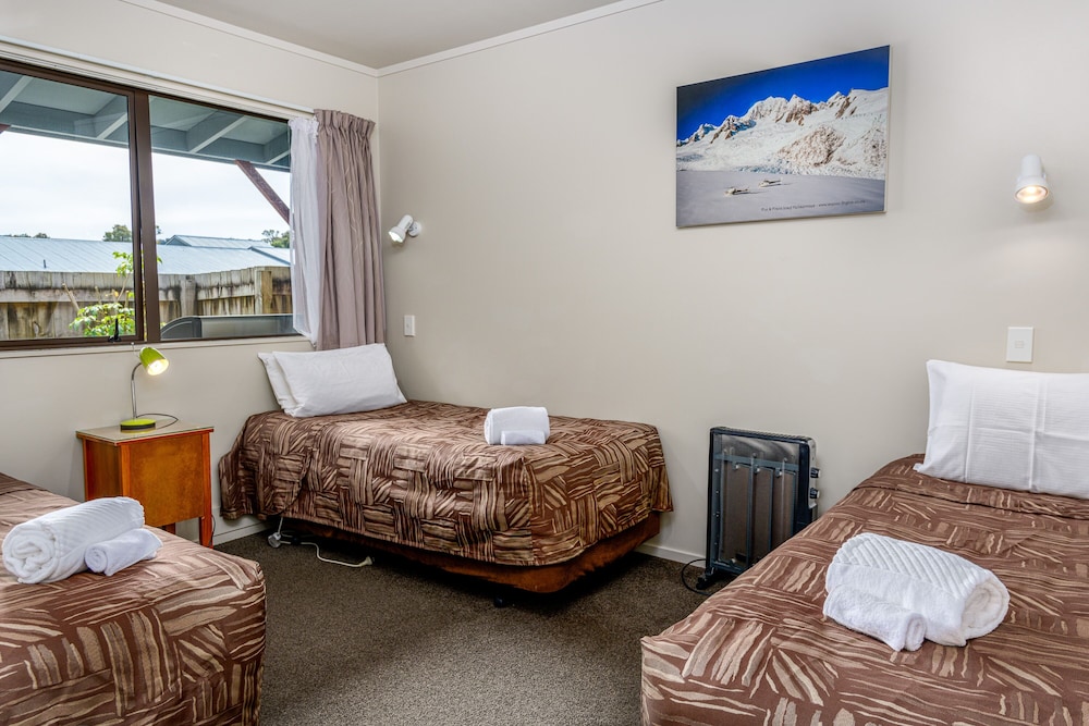 Family Cottage, 2 Bedrooms - Photo 13