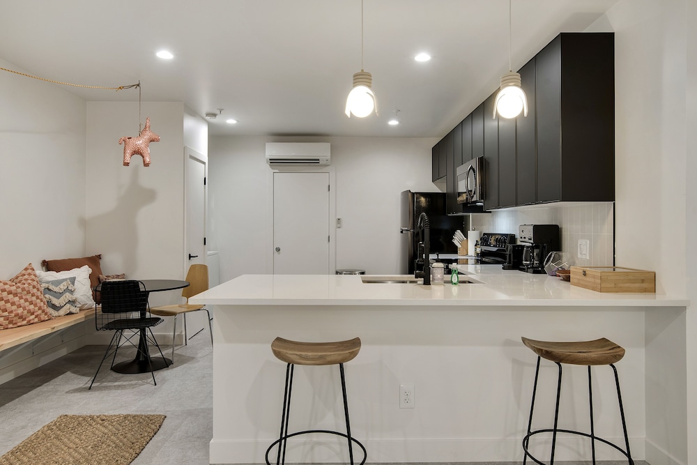 Deluxe Apartment photo 2
