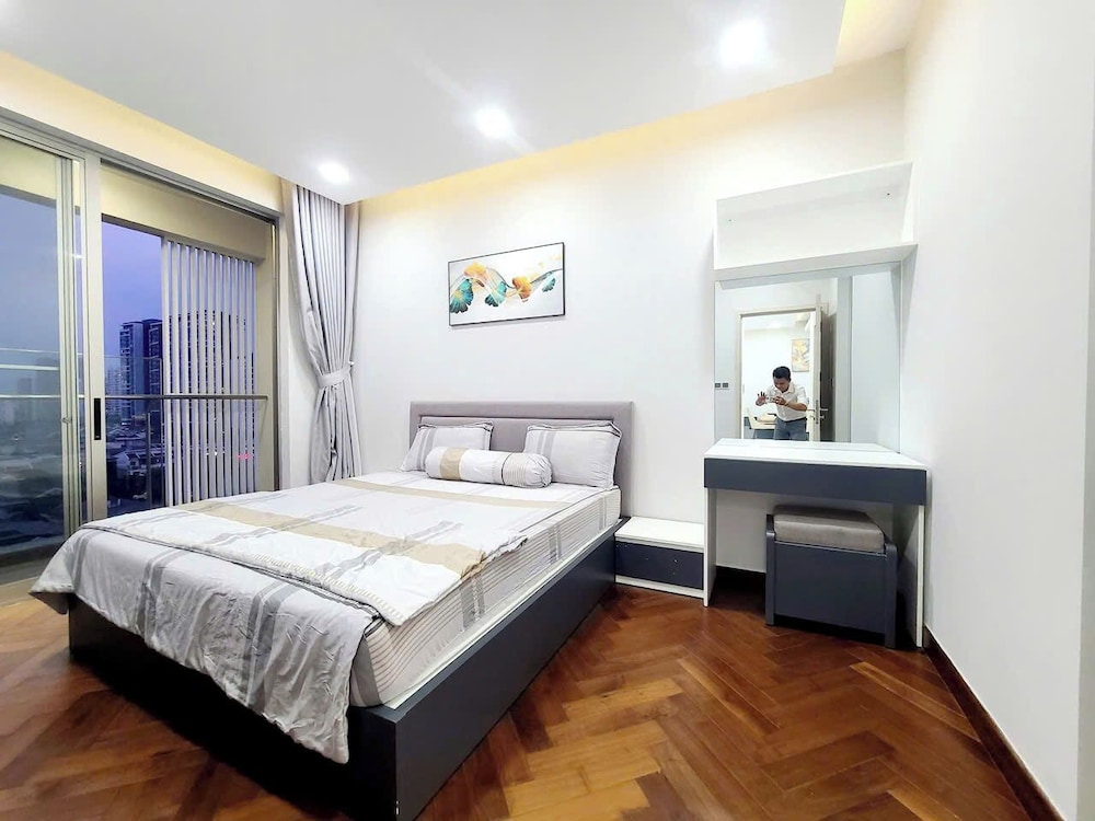 Grand Suite, 1 Bedroom, Club Lounge Access, City View photo 1