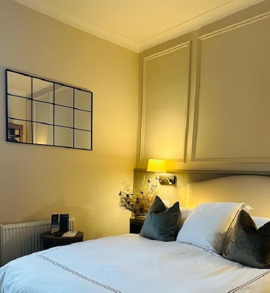 The Little Nest Room - Photo 1
