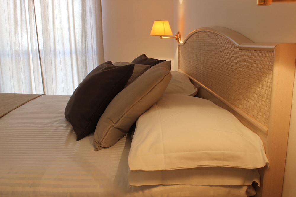 Triple Room - Photo 7