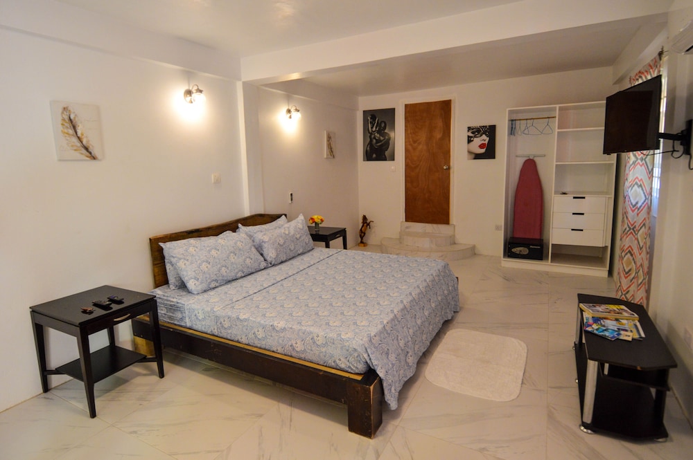 Superior Studio Suite photo 2