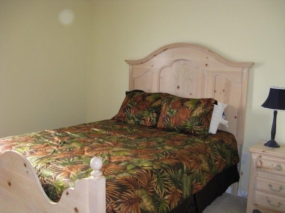 Condo, 3 Bedrooms, Kitchen, Beachfront (#704 ) photo 1