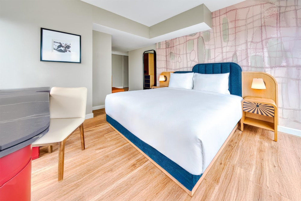 Deluxe Room, 1 King Bed (Newly Opened)