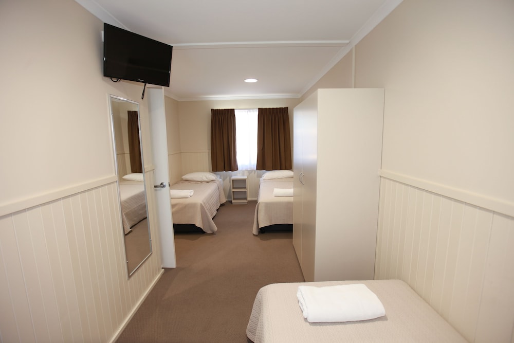 Deluxe Cabin, 2 Bedrooms, Beach View photo 2