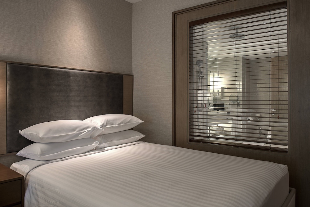 Premier Room, 2 Double Beds, Balcony - Photo 7