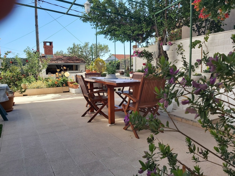 Studio, Terrace (nr.1) with parking photo 2