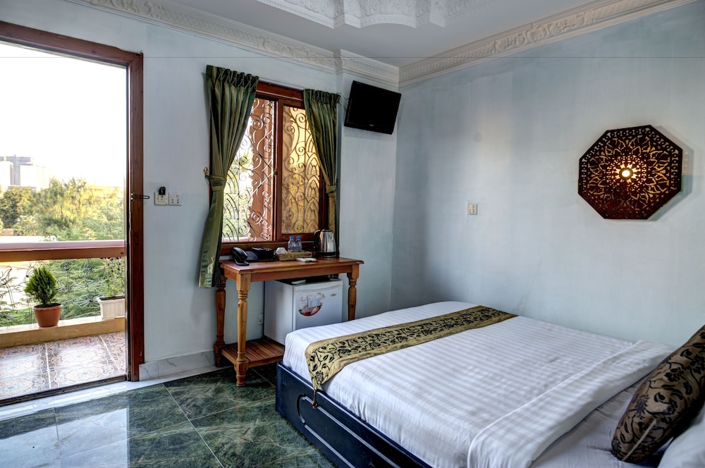 Superior Double Room, 1 Queen Bed, City View photo 1