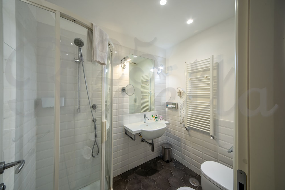 Classic Triple Room photo 3