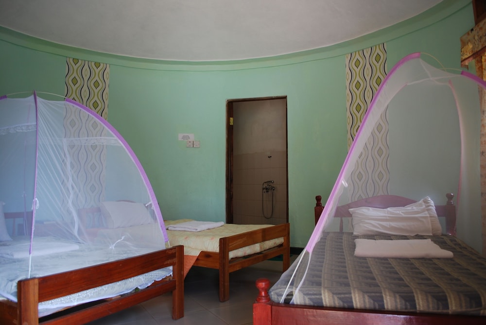 Comfort Cottage, 3 Twin Beds, Lake View