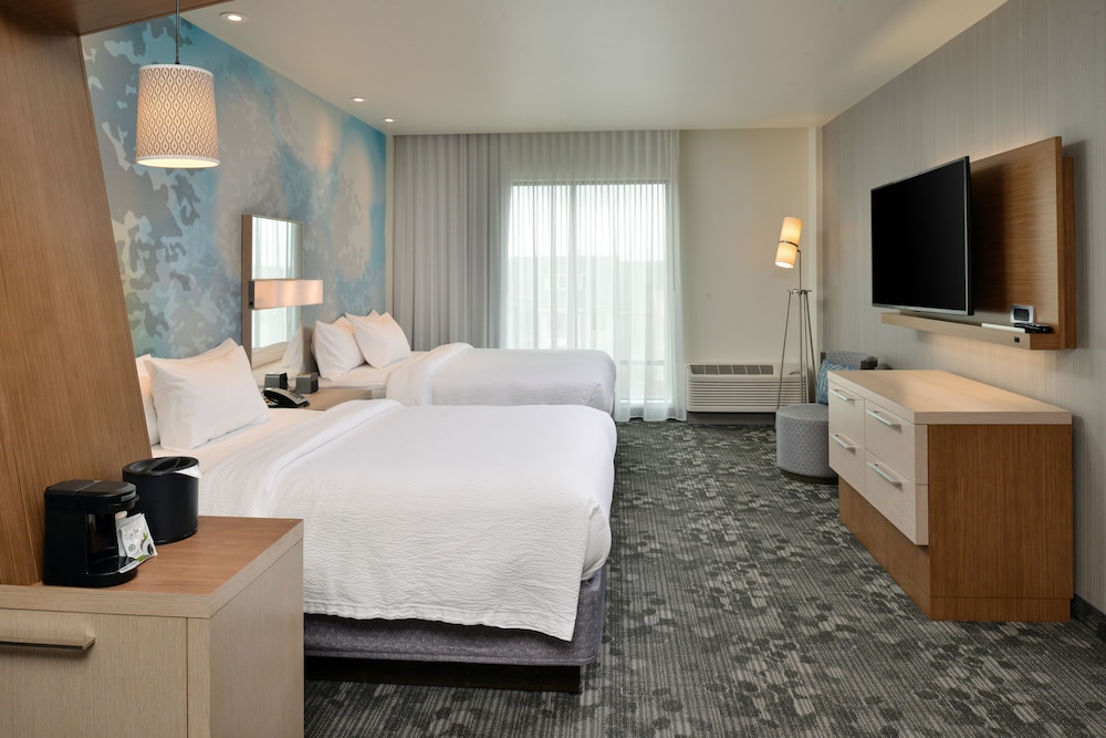 Room, 2 Queen Beds (Hearing Accessible) - Photo 1