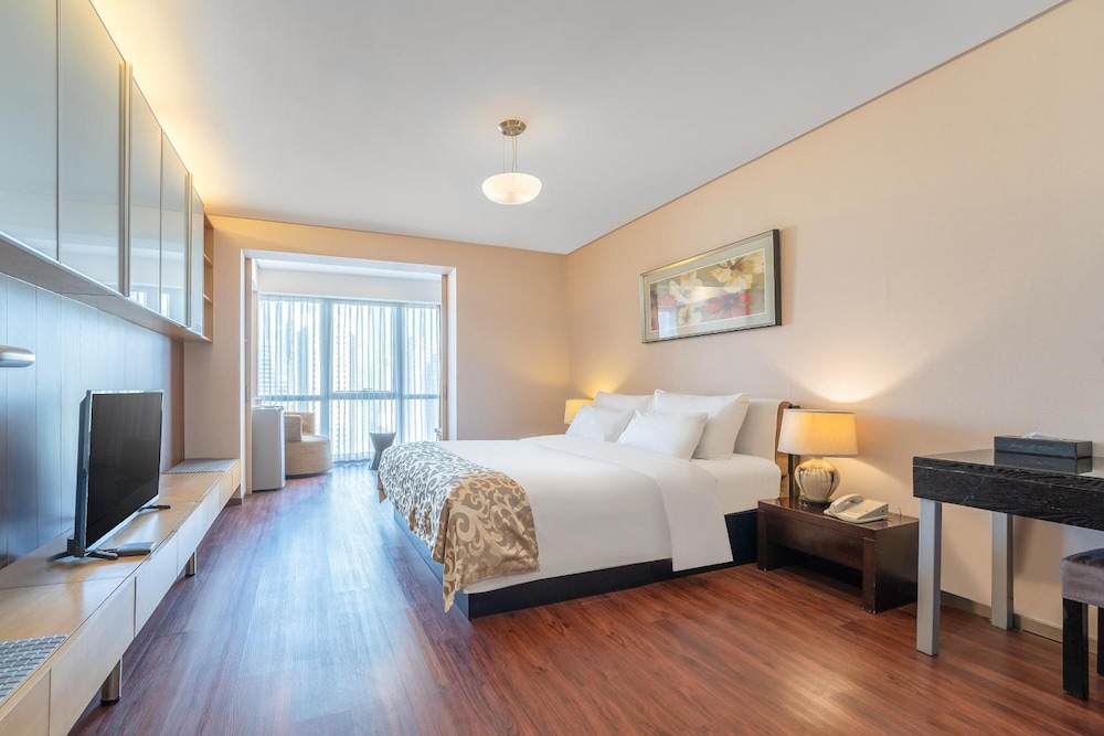 Basic King Room