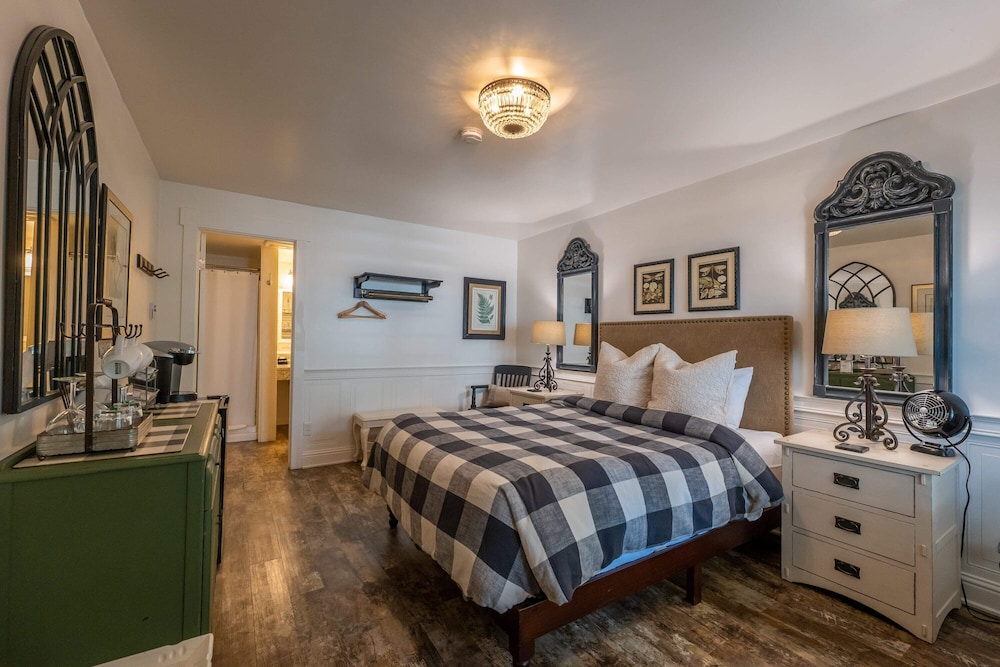 Room - Photo 5