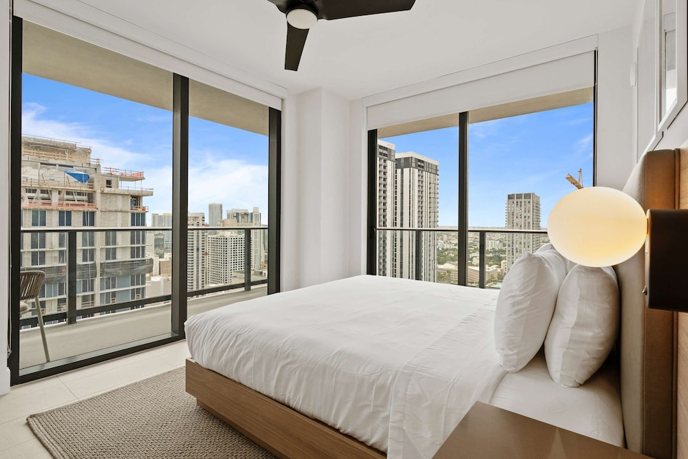 Apartment photo 2