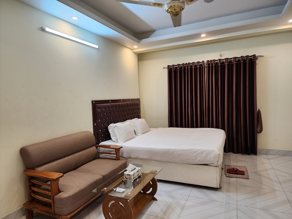 Deluxe Double Room, City View photo 2