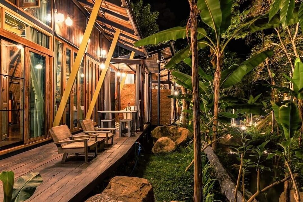 Basic Villa photo 3