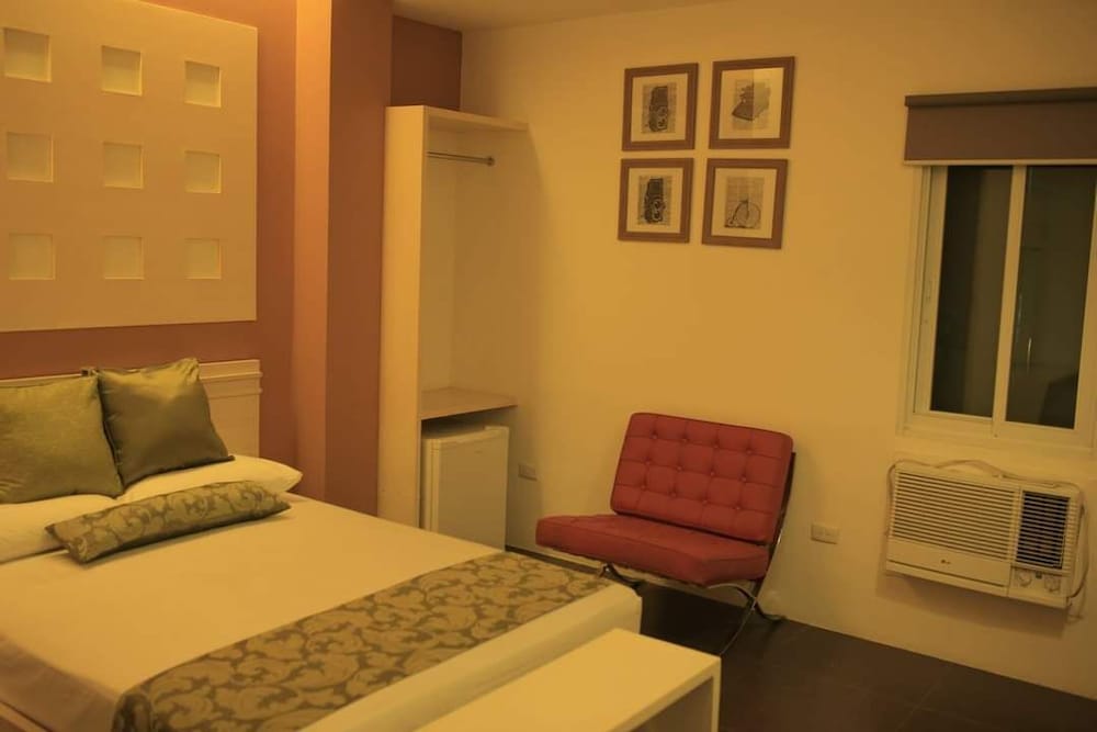 Deluxe Queen Room photo 2