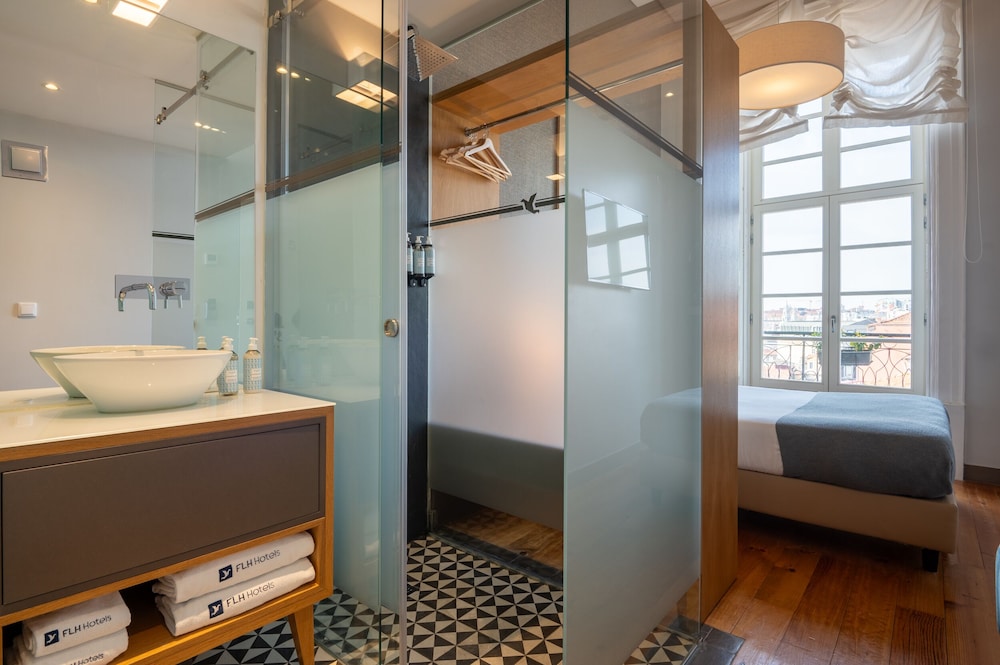 Junior Double Room, 1 Bedroom, Non Smoking photo 2
