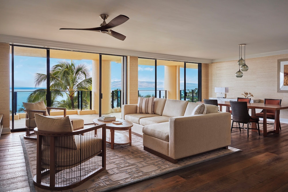 Elite Ocean Front Two Bedroom Suite