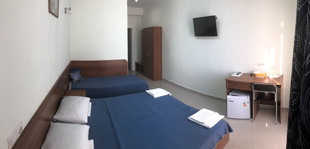 Standard Triple Room photo 3
