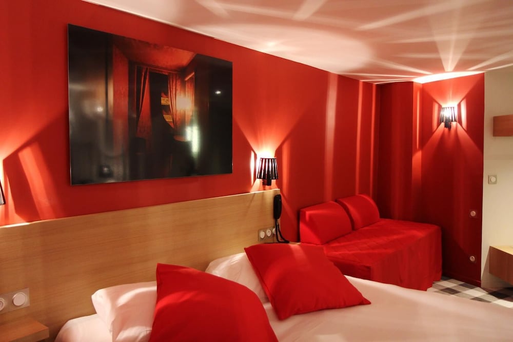 Family Room, Multiple Beds, Non Smoking (with Sofabed) thumbnail 5