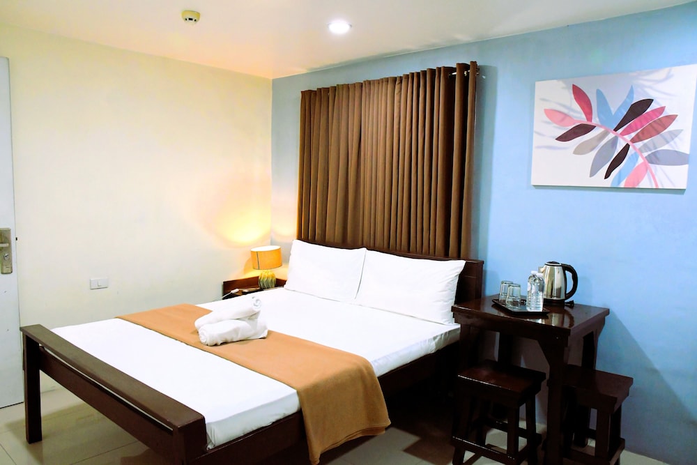 Basic Double Room, 1 Double Bed, Non Smoking, City View photo 2