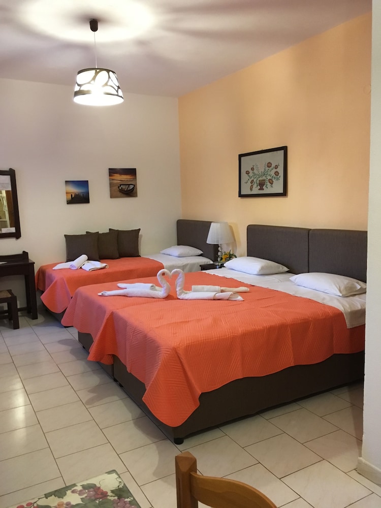 Studio Apartment (3 MISTRAL) photo 2