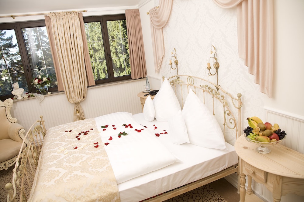 Deluxe Double Room - Photo 1