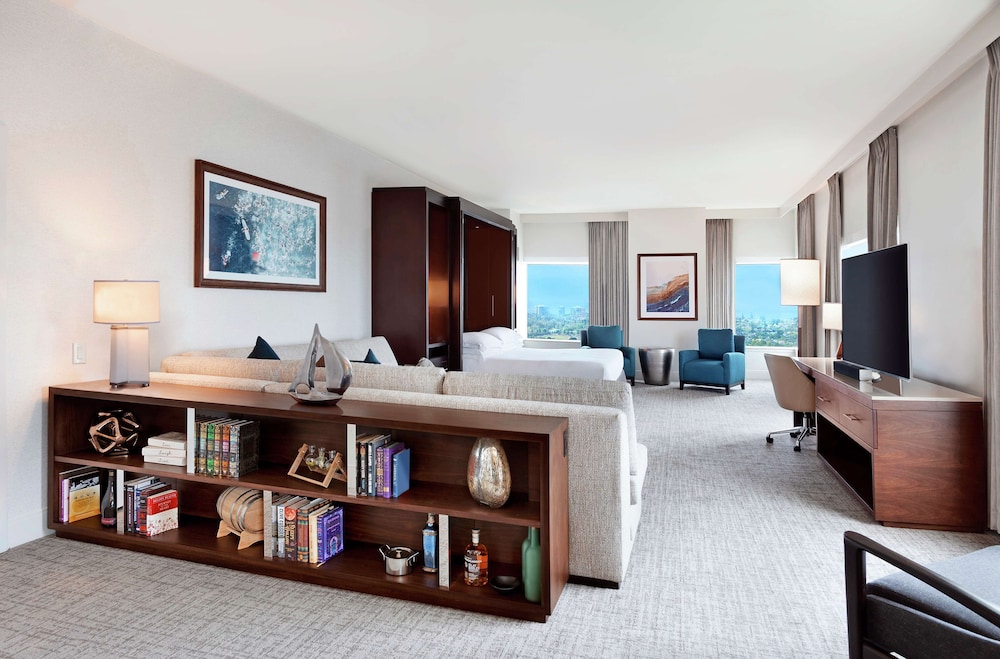 Studio Suite, 1 King Bed - Photo 2