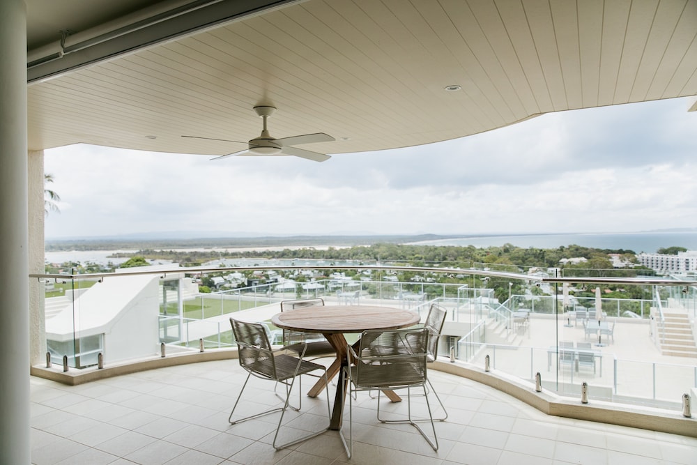 Deluxe Ocean View Penthouse - 4 Bed PH33 photo 2