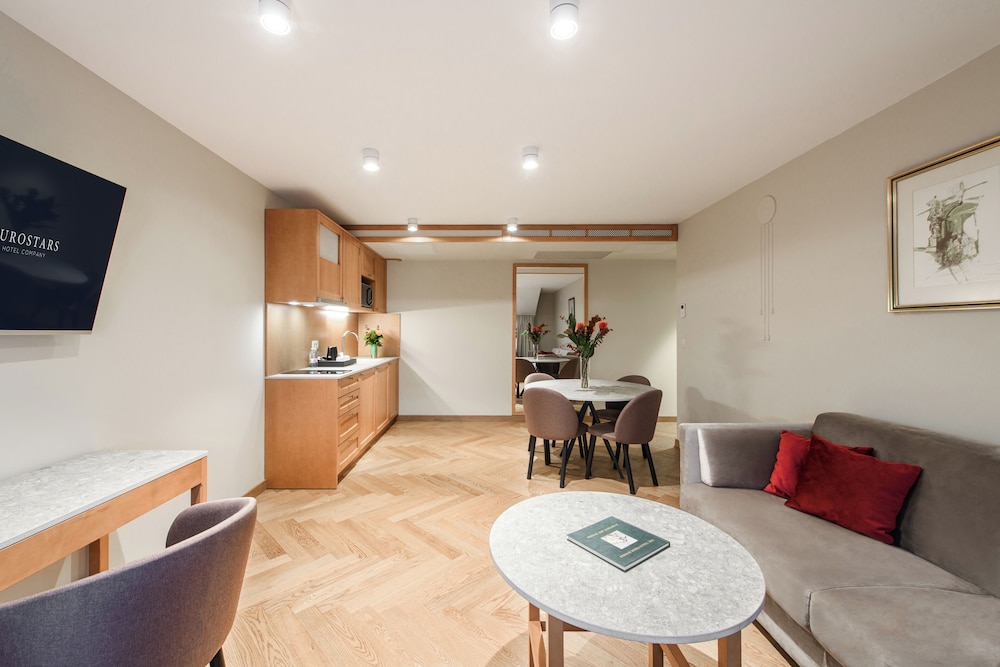 Family Suite, 2 Bedrooms photo 2