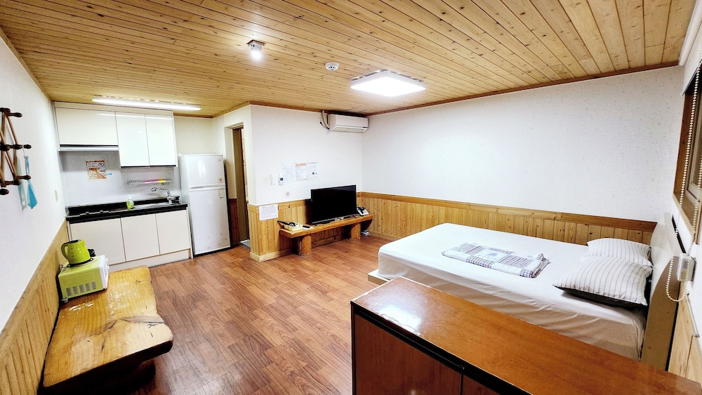 Standard Room photo 3
