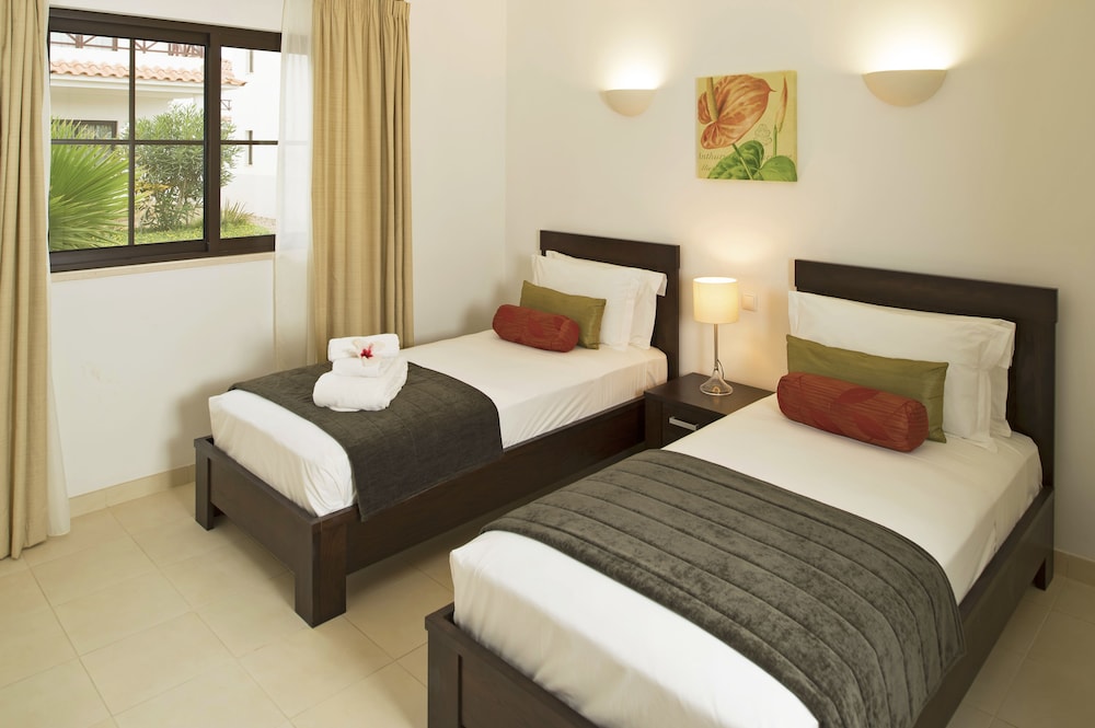 Villa, 3 Bedrooms, Private Pool (4 Adults + 2 Children) - Photo 3