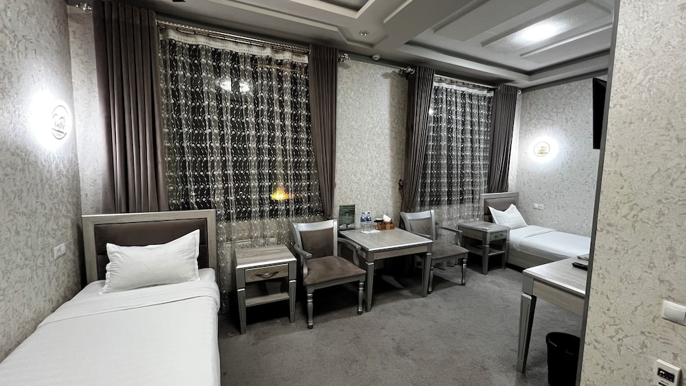 Standard Twin Room, City View