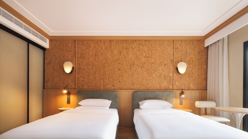 Standard Twin Room, Courtyard View