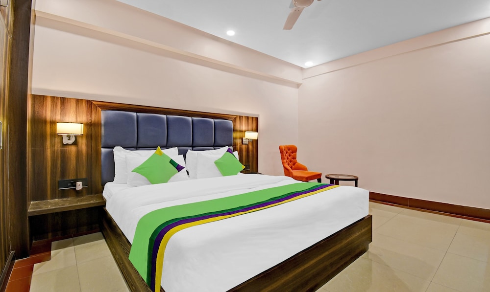 Deluxe Room - Photo 8