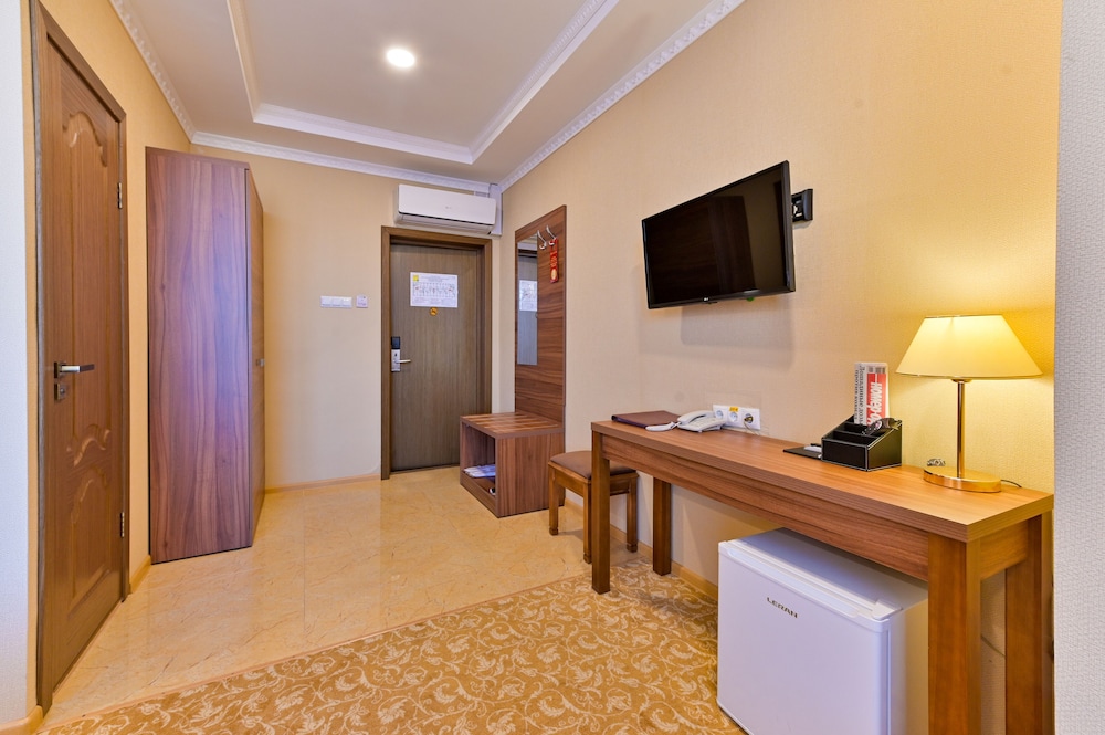 Standard Double Room photo 2