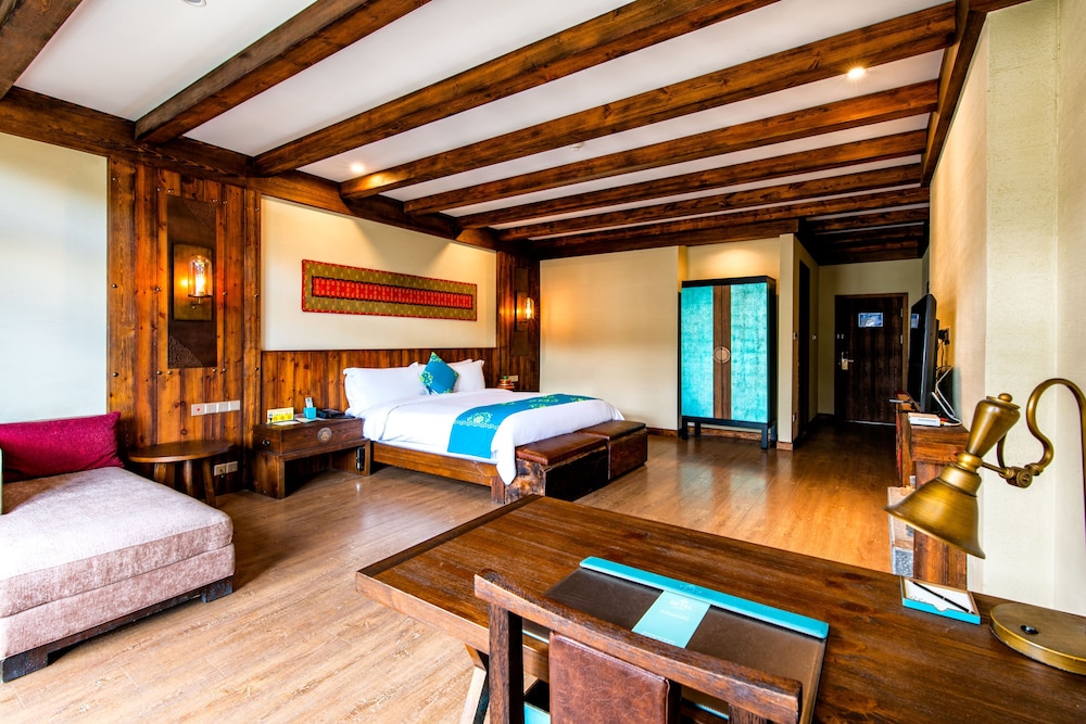 Snow Mountain Terrace King Room
