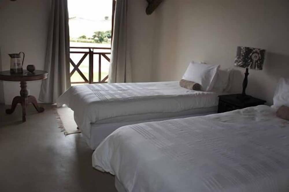 Cob Cottage photo 1