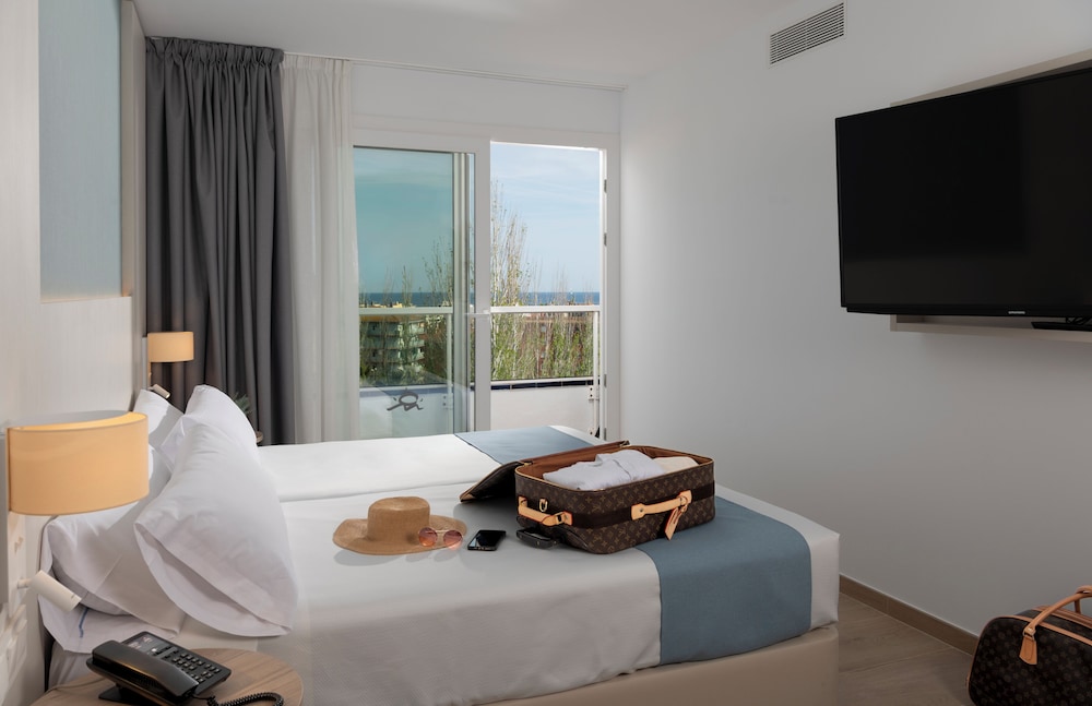 Suite, Garden View thumbnail 5