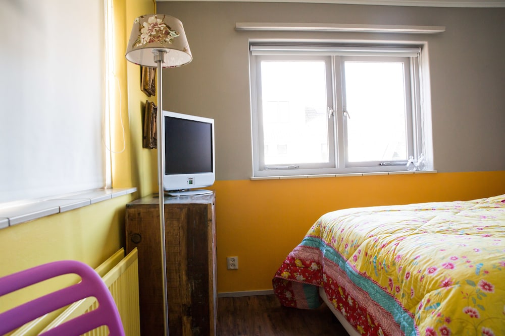 Small Double Room Single Use photo 3