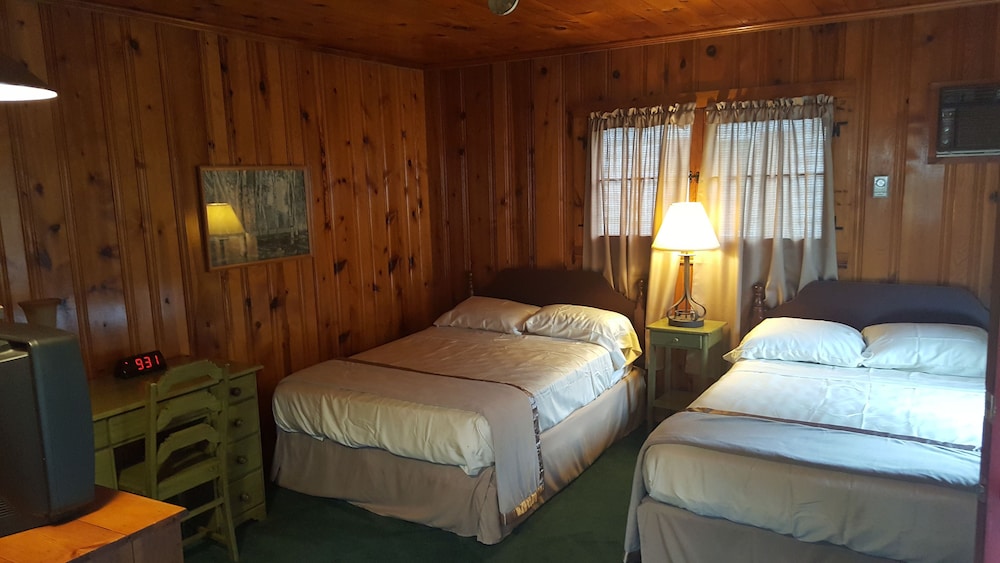 Cabin, 2 Double Beds photo 1