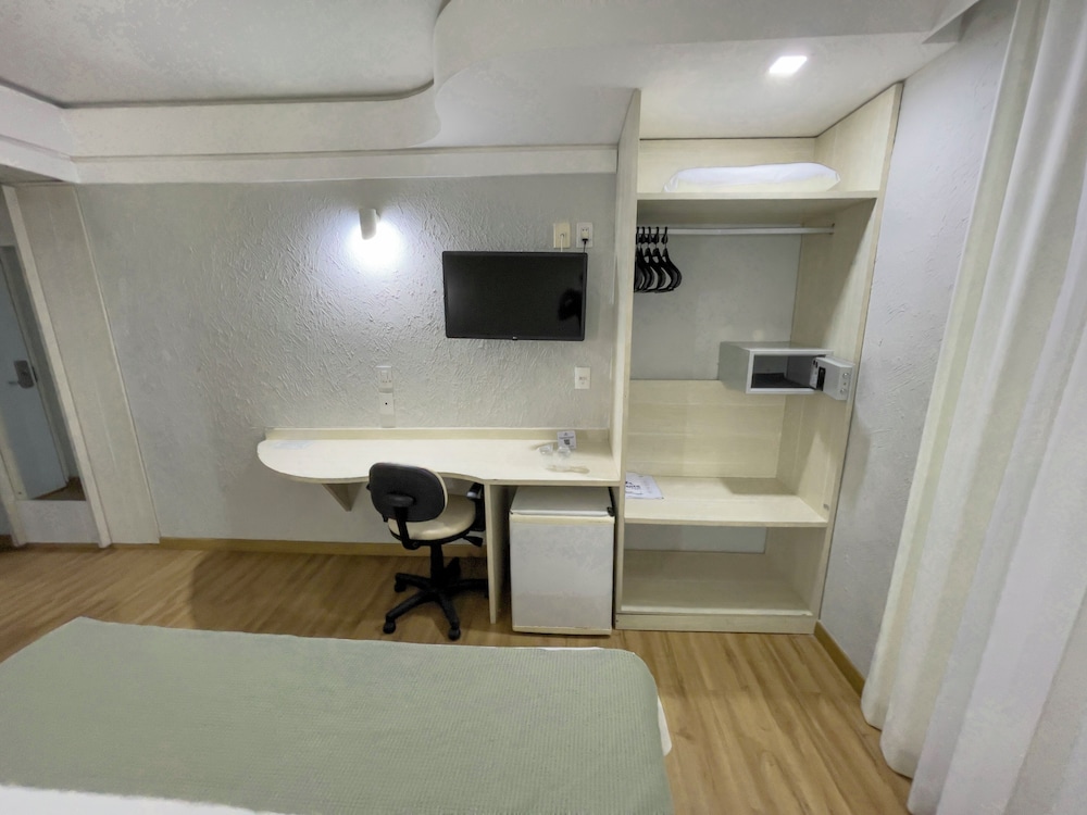 Standard Double or Twin Room photo 3