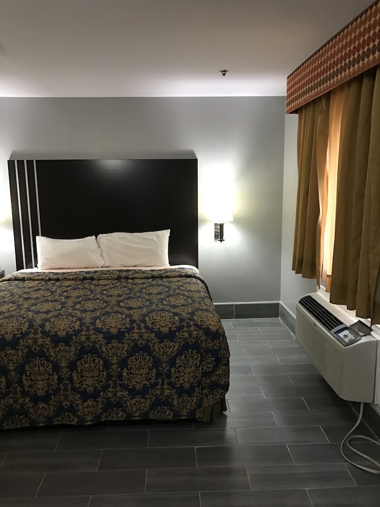 Room, 1 Queen Bed, Accessible, Non Smoking