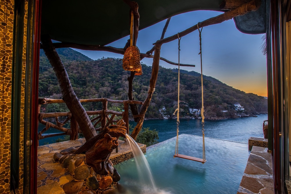 New Tower-eagle Love Nest Ocean View