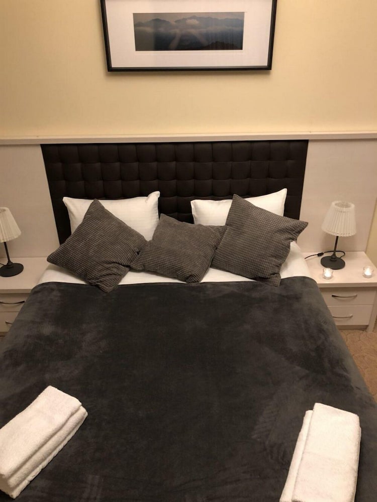 Deluxe Suite photo 3